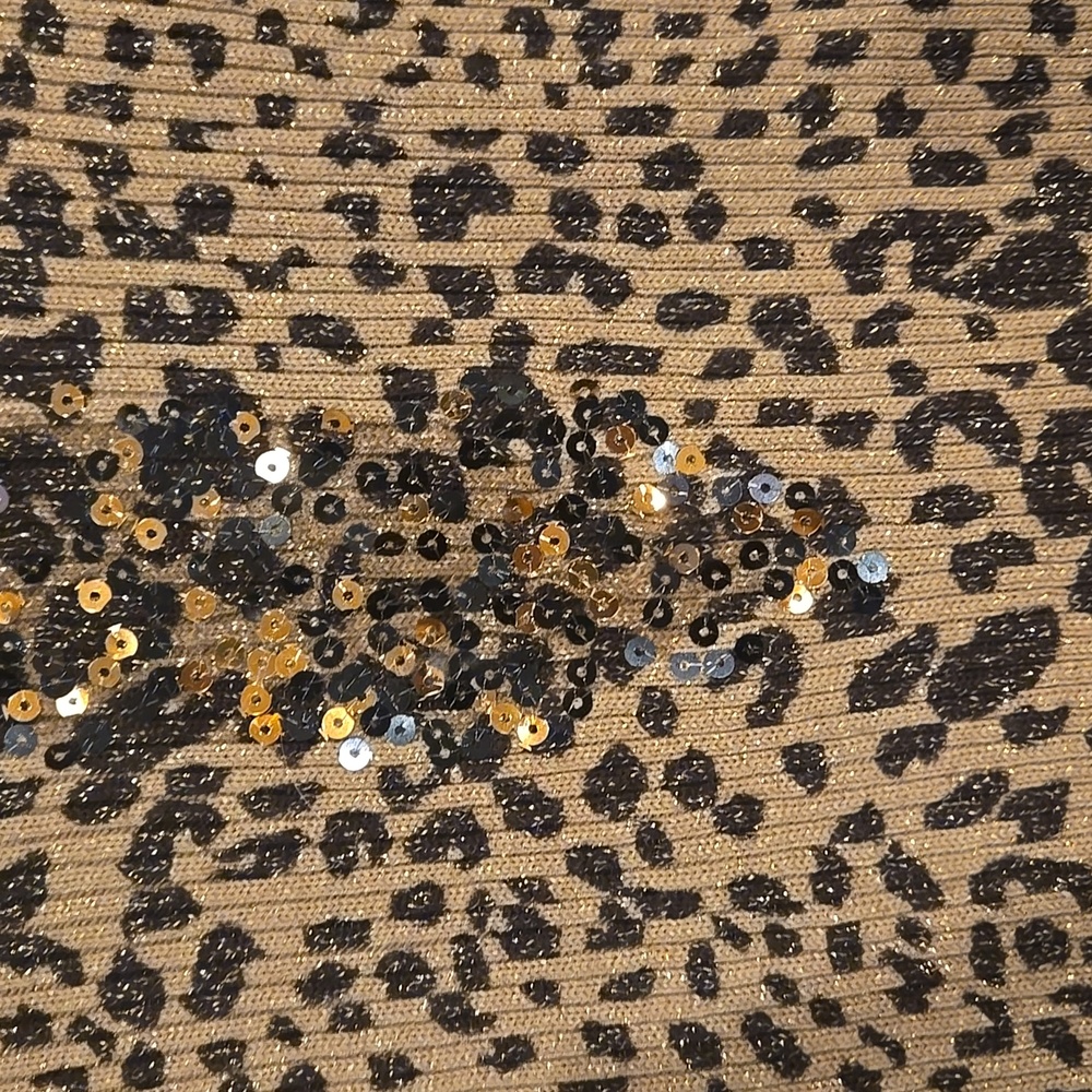 New Chico's Animal Print Sequin/Metallic Accent Vneck Sweater - Picture 6 of 9